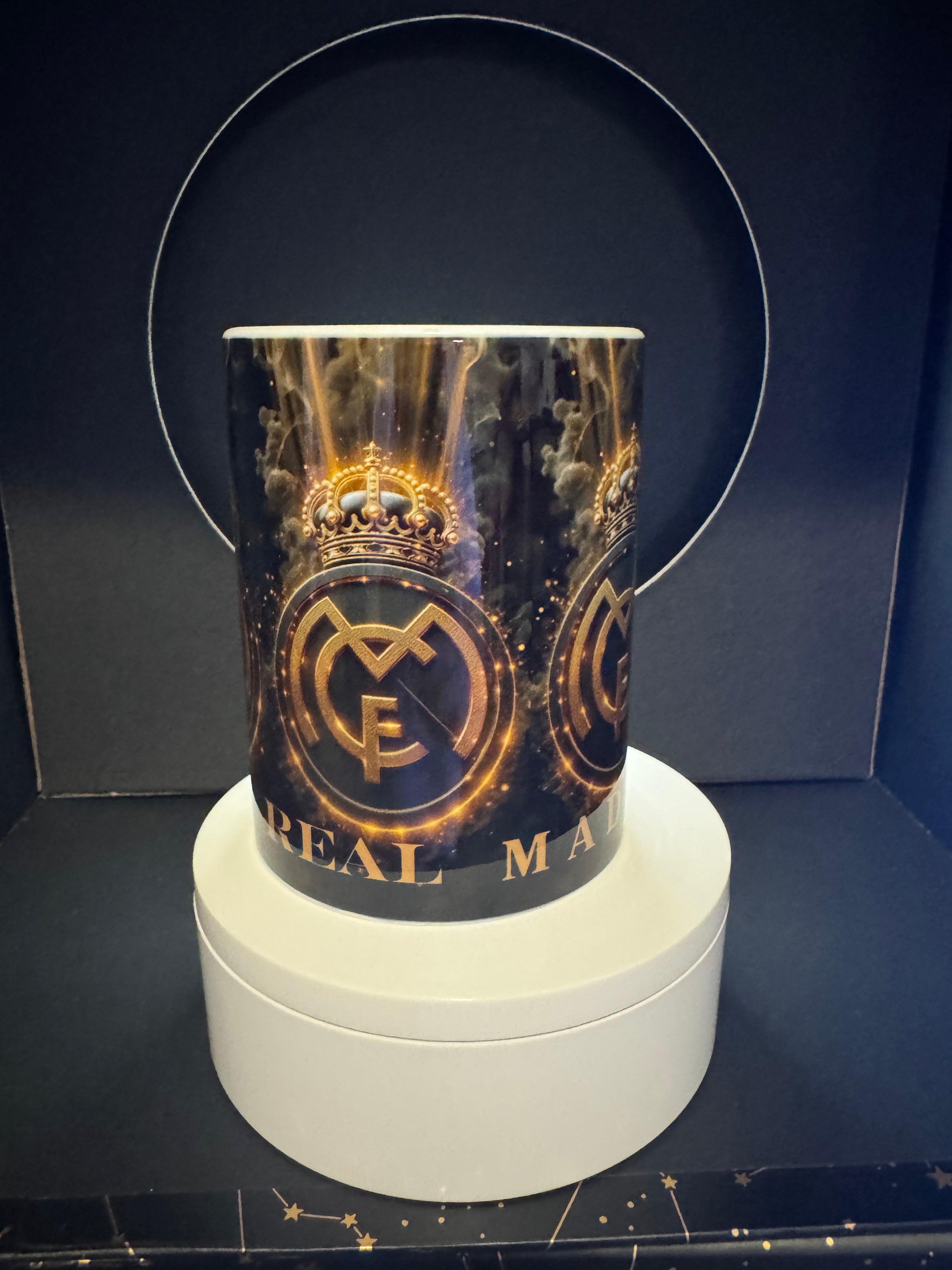 Taza del Real Madrid en color negro para Café  o Té