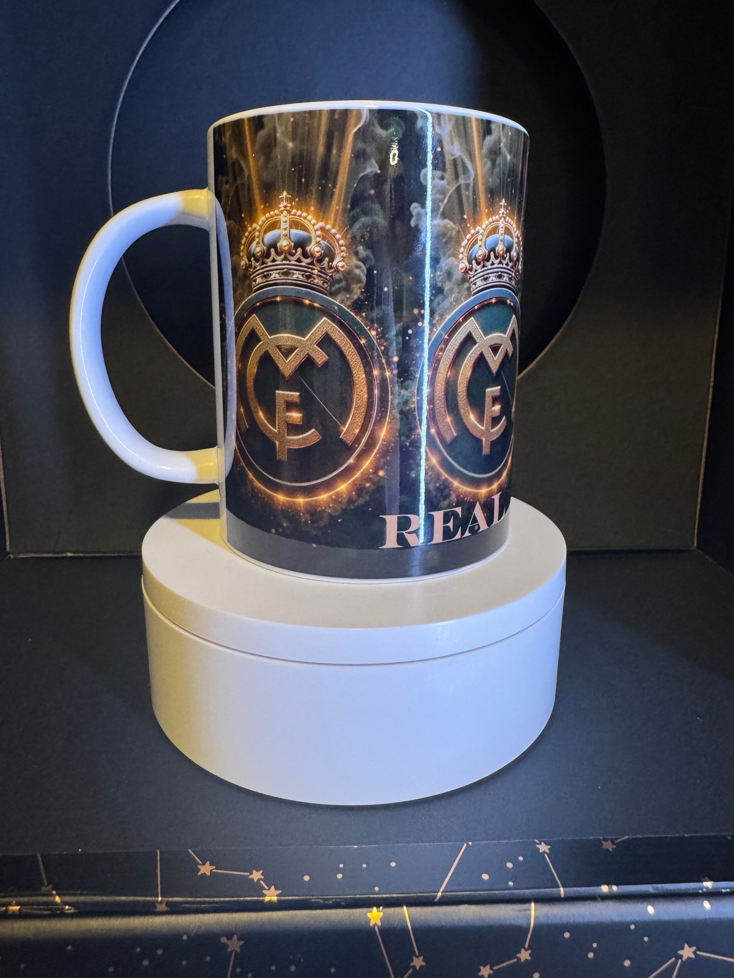 Taza Negra Estilo Madridista