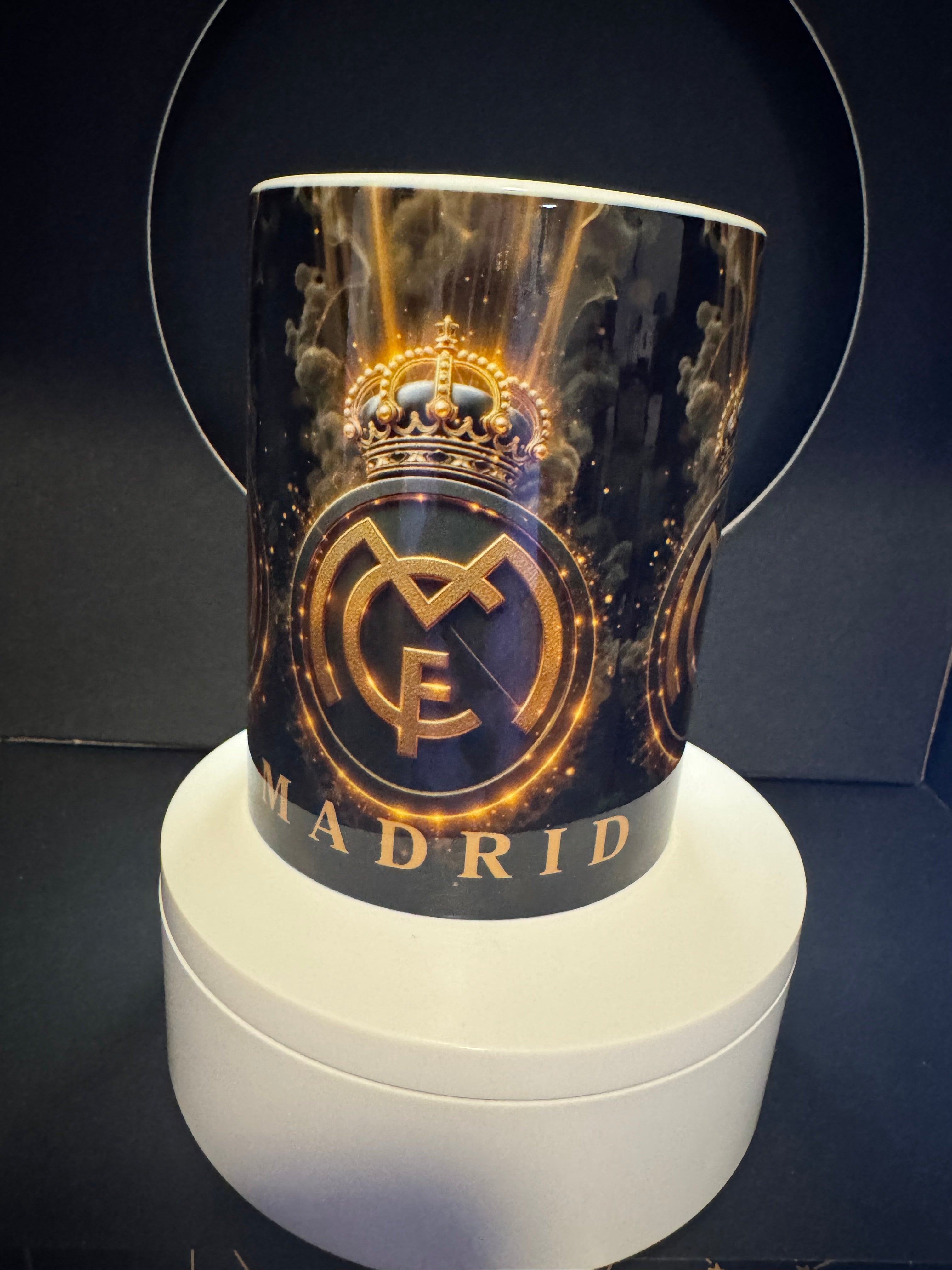 Taza del Real Madrid en color negro para Café  o Té